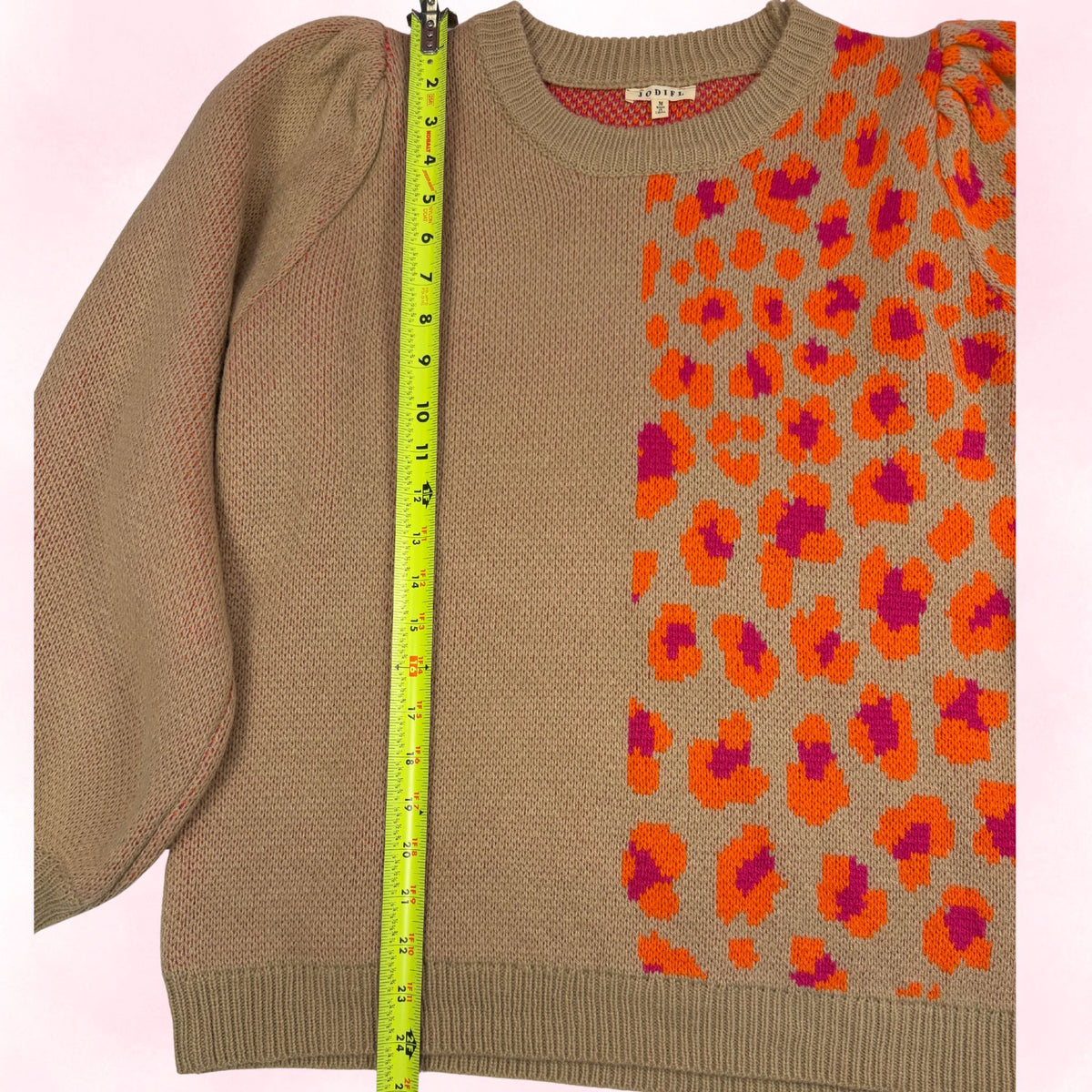 Jodifl Women's Tan Leopard Print Colorblock Puff Sleeve Sweater – Size M